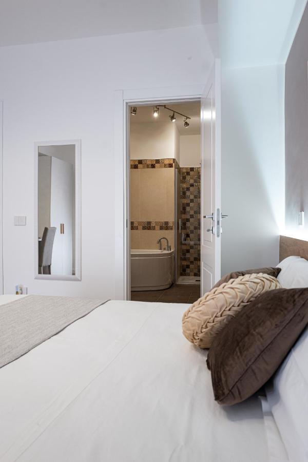 A Due Passi - Guest House Santo Stefano di Camastra Exterior photo