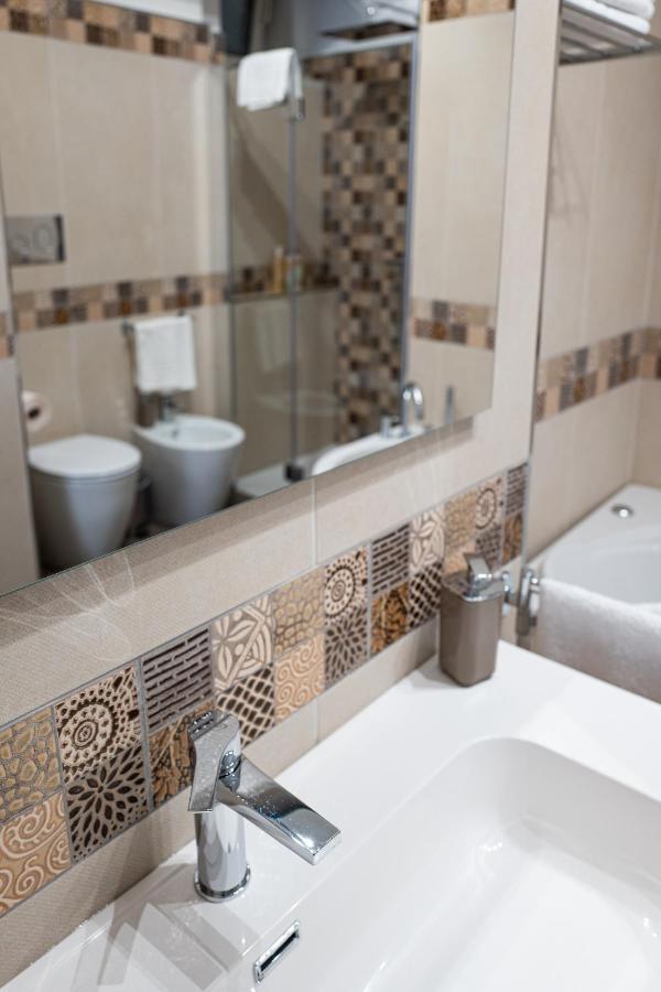 A Due Passi - Guest House Santo Stefano di Camastra Exterior photo